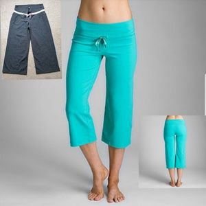 LULULEMON Wide Leg Croped Pant Size 4